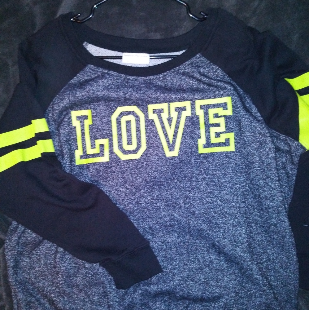 Long sleeve top